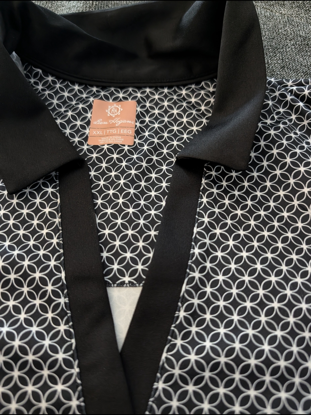 Ladies hagen Black & White Geometric Collared Blouse